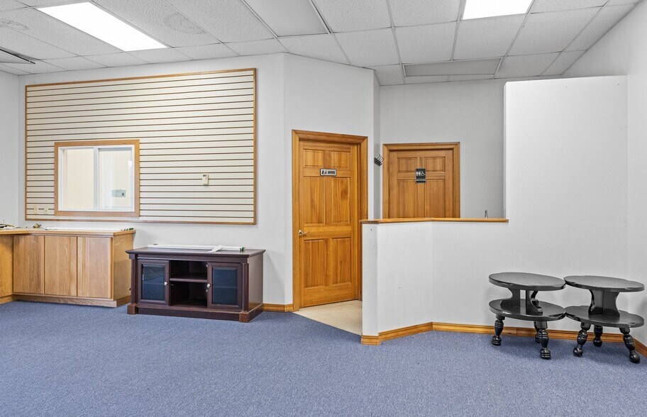 More Photos Of 1195 Newmark Ave, Coos Bay Storefront Retail Residential For Sale