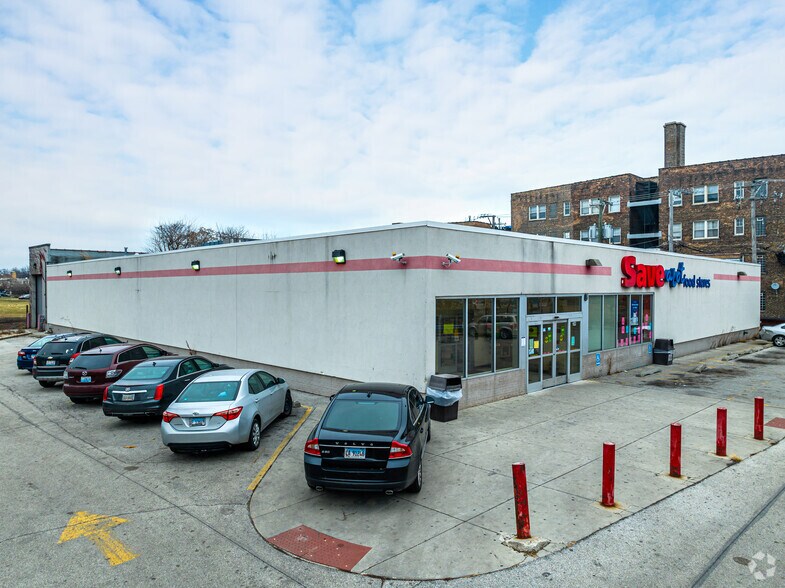 More Photos Of 344 E 63rd St, Chicago Supermarket For Sale