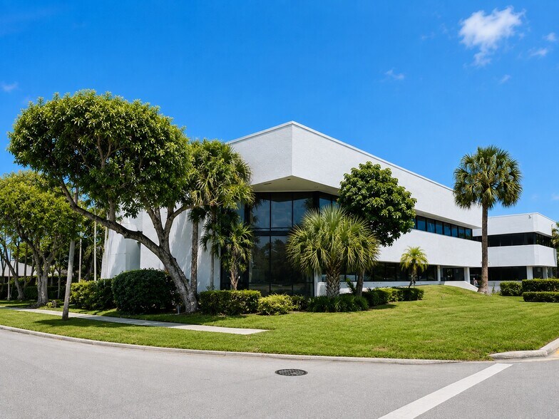 More Photos Of 6191 W Atlantic Blvd, Margate Office For Lease