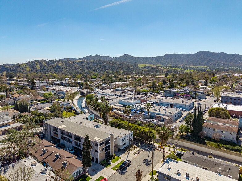 More Photos Of 252 W Elm Ave, Burbank Apartments For Sale