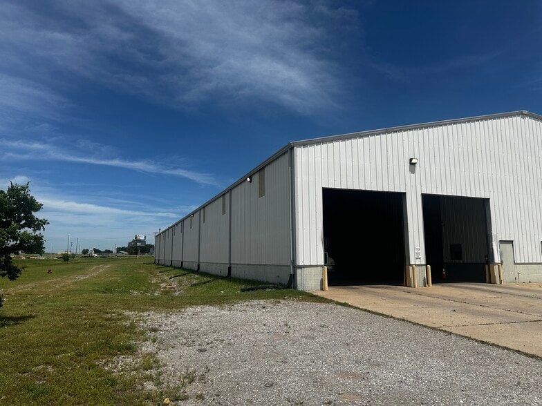 More Photos Of 5301 SW 11th St, Lawton Refrigeration Cold Storage For Lease