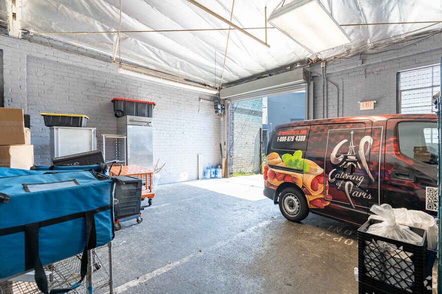 More Photos Of 3212 E Olympic Blvd, Los Angeles Restaurant For Lease