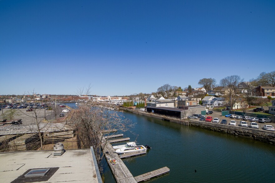 More Photos Of 1 Martin Pl, Port Chester Manufacturing For Lease