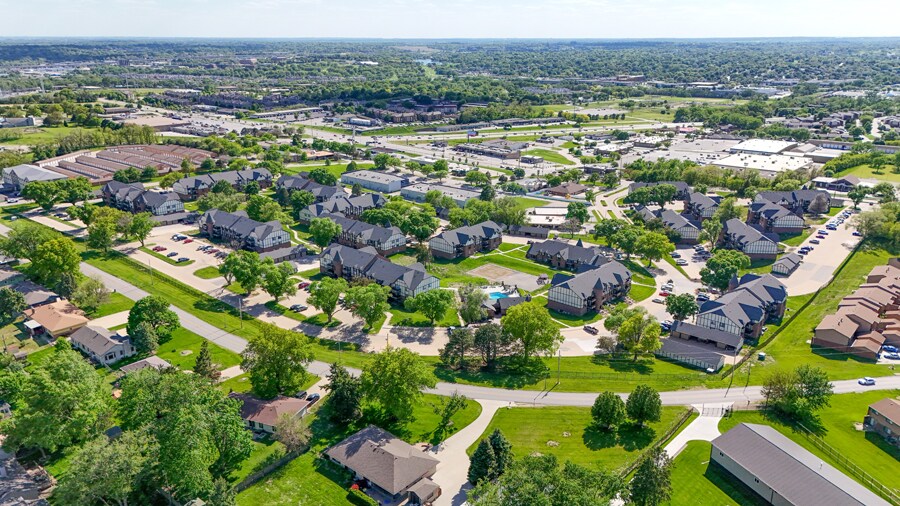 More Photos Of 10505 Evans Plz, Omaha Apartments For Sale