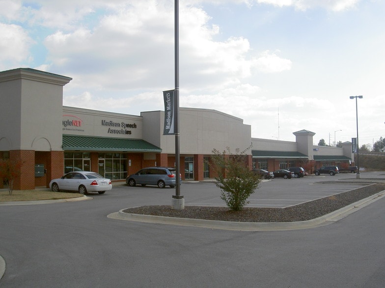 More Photos Of 97 Hughes Rd, Madison General Retail For Lease