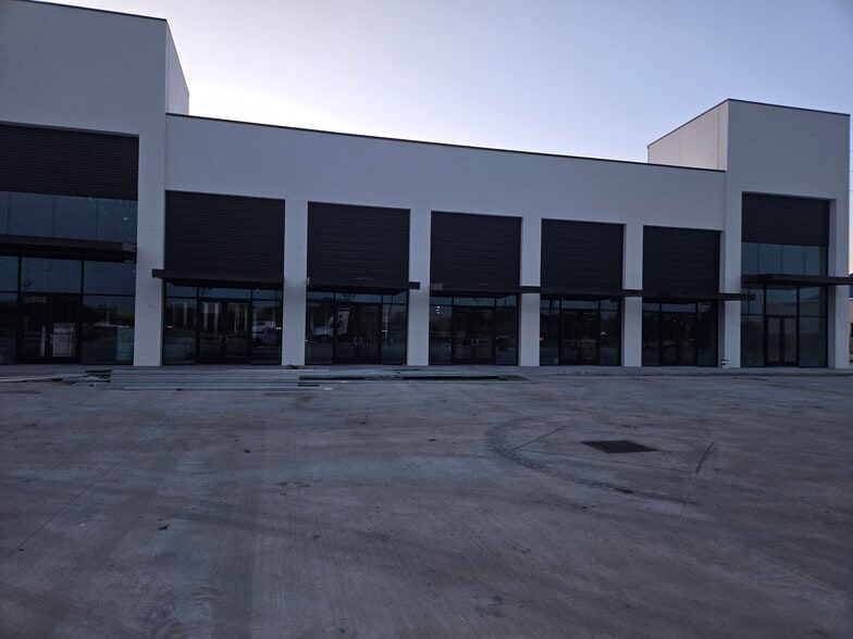 More Photos Of 3210 S Texas 6, Houston General Retail For Sale