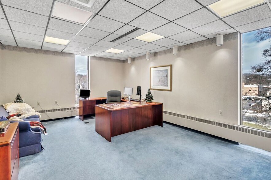 More Photos Of , West Springfield Unknown For Sale