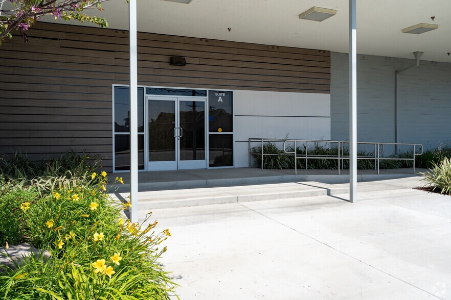 More Photos Of 11077 Rush St, South El Monte Warehouse For Lease