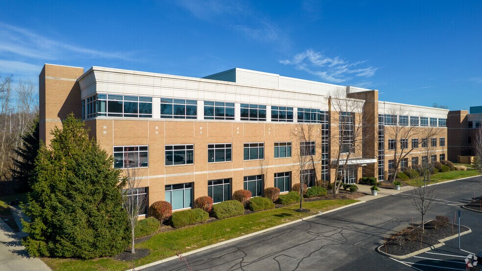 More Photos Of 8740 Orion Pl, Columbus Office For Sale