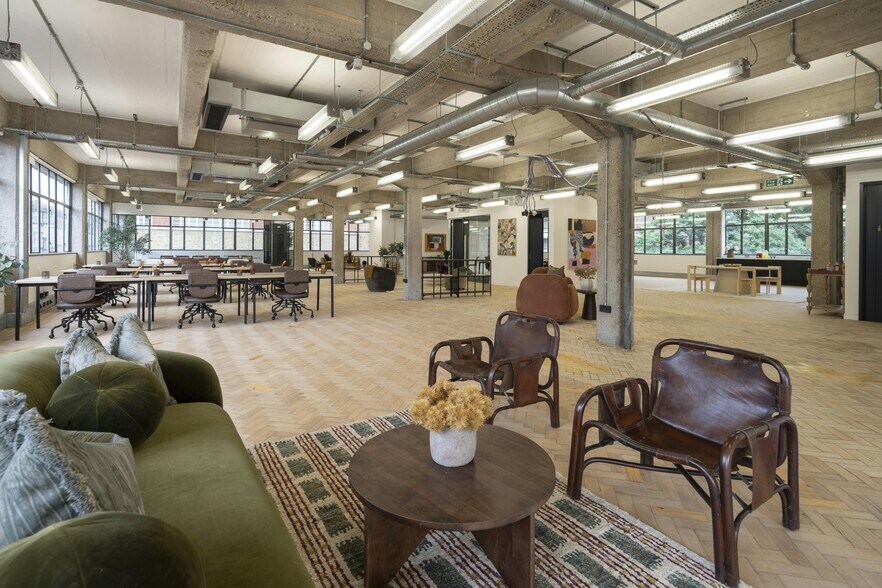 More Photos Of 15-27 Gee St, London Office Residential For Lease