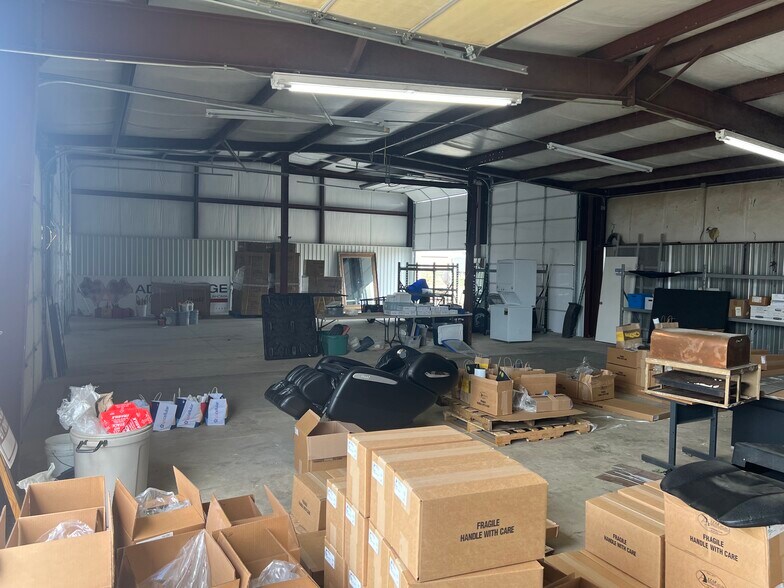 More Photos Of 3450 W 151st St S, Kiefer Warehouse For Lease