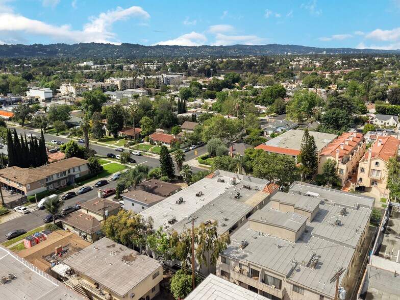 More Photos Of 5712 Camellia Ave, North Hollywood Apartments For Sale
