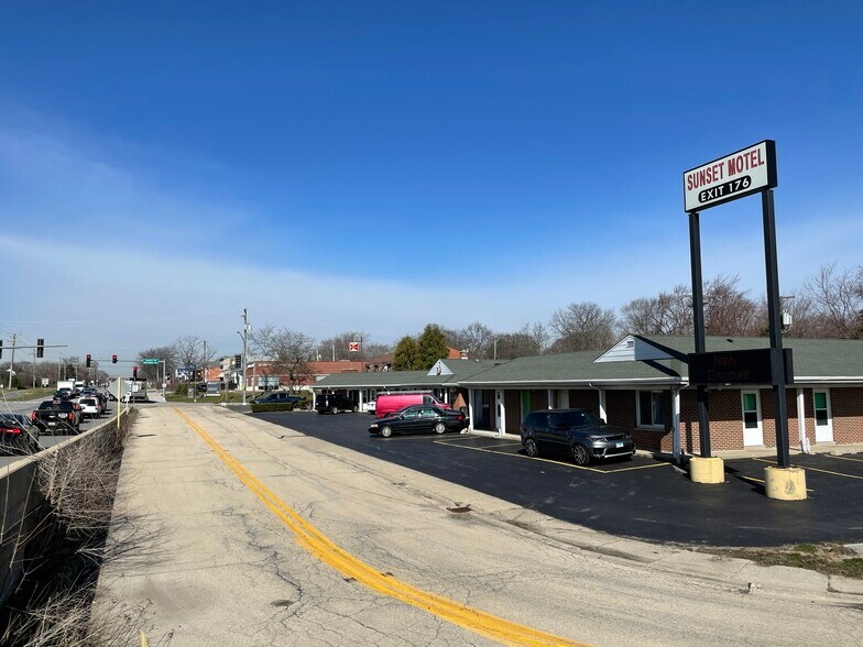 More Photos Of 511 Rockland Rd, Lake Bluff Land For Sale