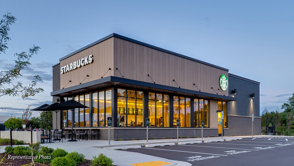 Primary Photo Of 5789 S Transit Rd, Lockport General Retail For Sale