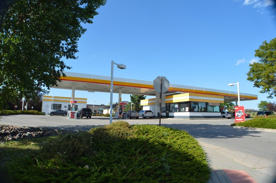 Primary Photo Of 9201 Huron St, Thornton Service Station For Sale