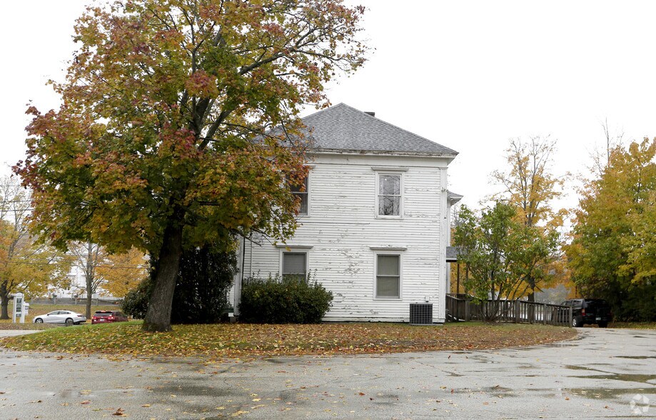 More Photos Of 15 Union St, Milford Office For Lease