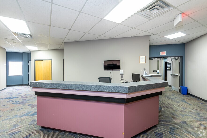 More Photos Of 600 Saw Mill Rd, West Haven Office For Sale