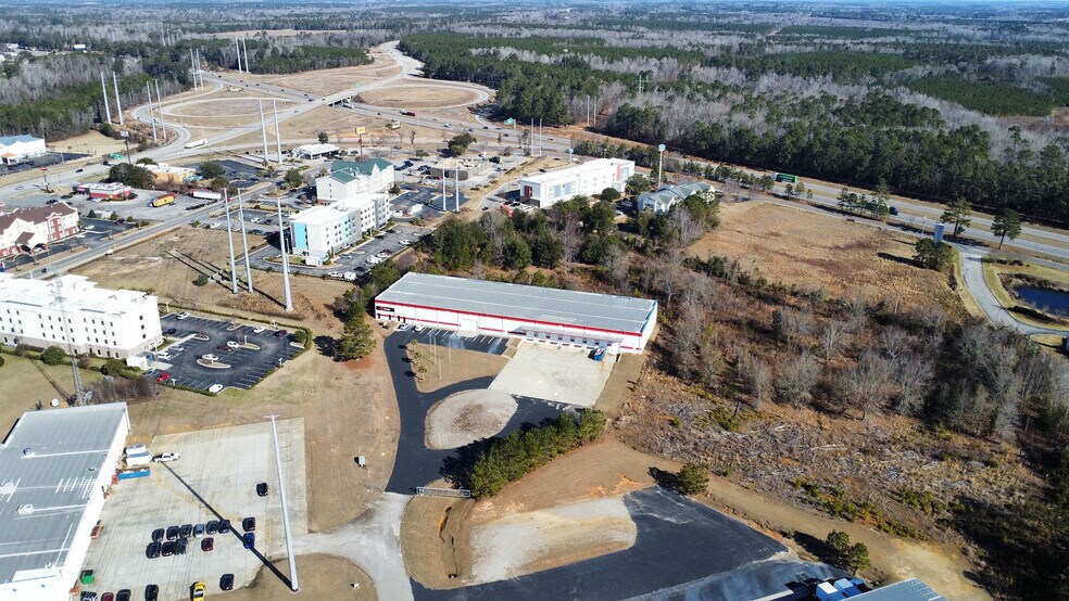 More Photos Of 152 Regional Pky, Orangeburg Distribution For Lease
