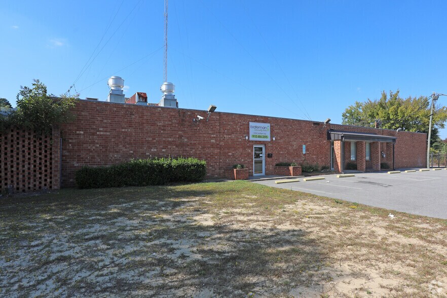 Primary Photo Of 2236 Southern Ave, Fayetteville Warehouse For Lease
