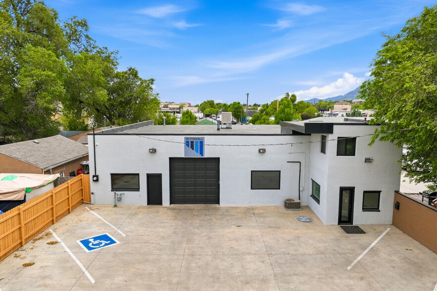Primary Photo Of 2315 E Saint Vrain St, Colorado Springs Service For Lease