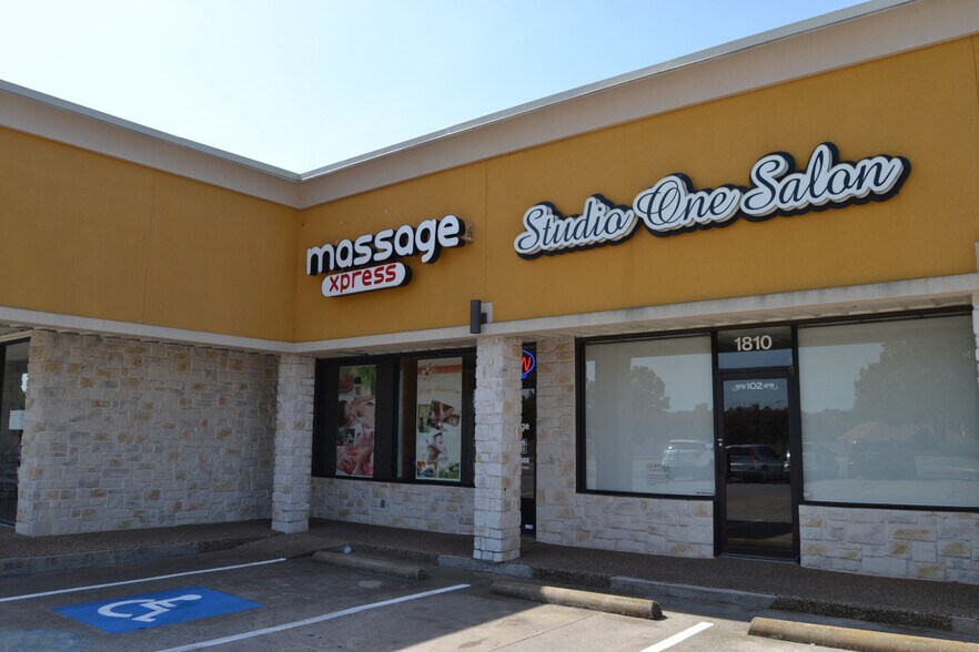 More Photos Of 1808-1812 Santa Fe Dr, Weatherford Unknown For Lease