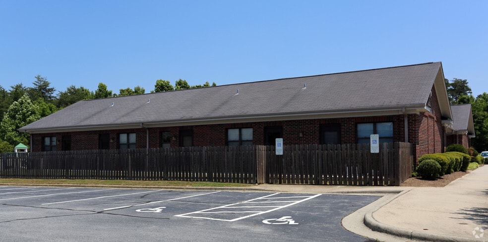 More Photos Of 4065 Premier Dr, High Point Daycare Center For Sale