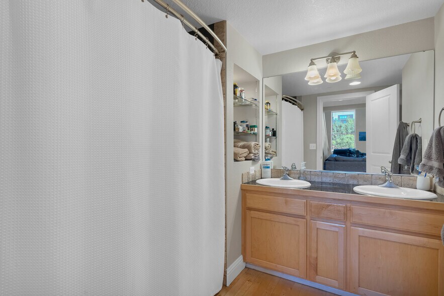 More Photos Of 145 Liberty St NE, Salem Apartments For Sale
