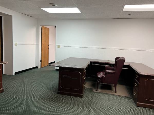 More Photos Of 101 N Citrus Ave, Covina Medical For Lease