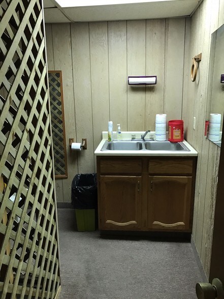 More Photos Of 903 Main St, Trenton Office Residential For Sale