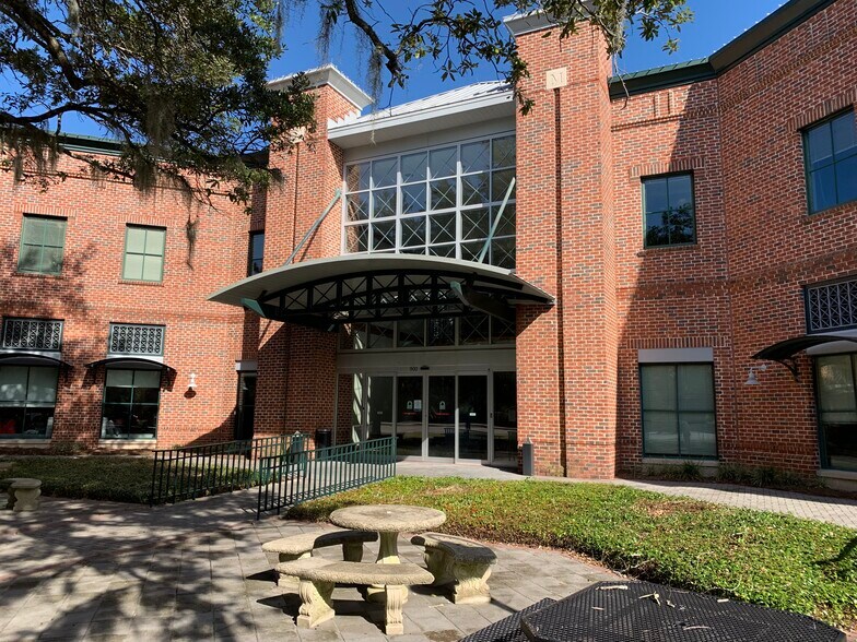 More Photos Of 900 Island Park Dr, Charleston Office For Lease