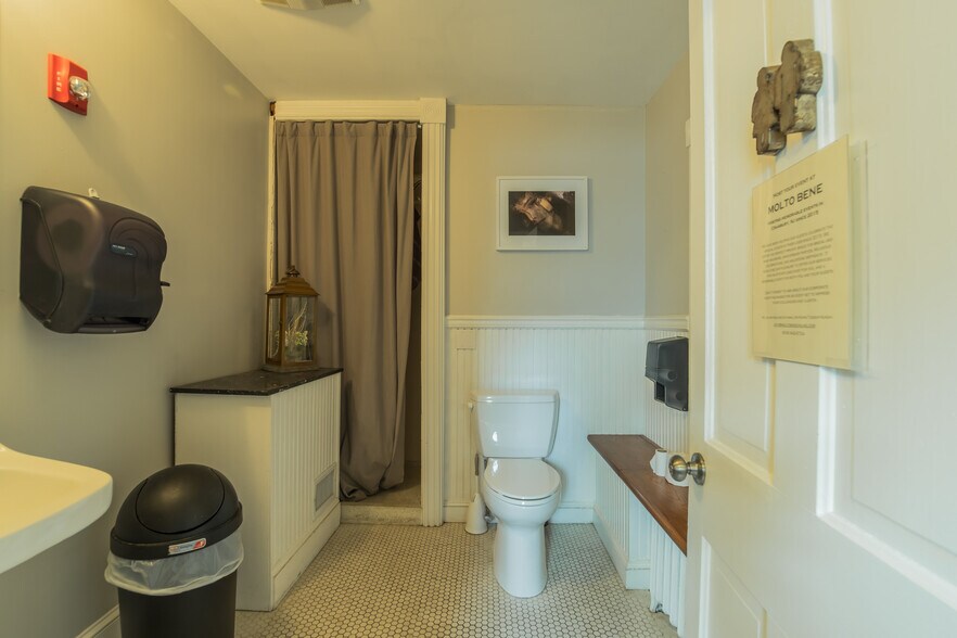 More Photos Of 17 N Main St, Cranbury Restaurant For Sale