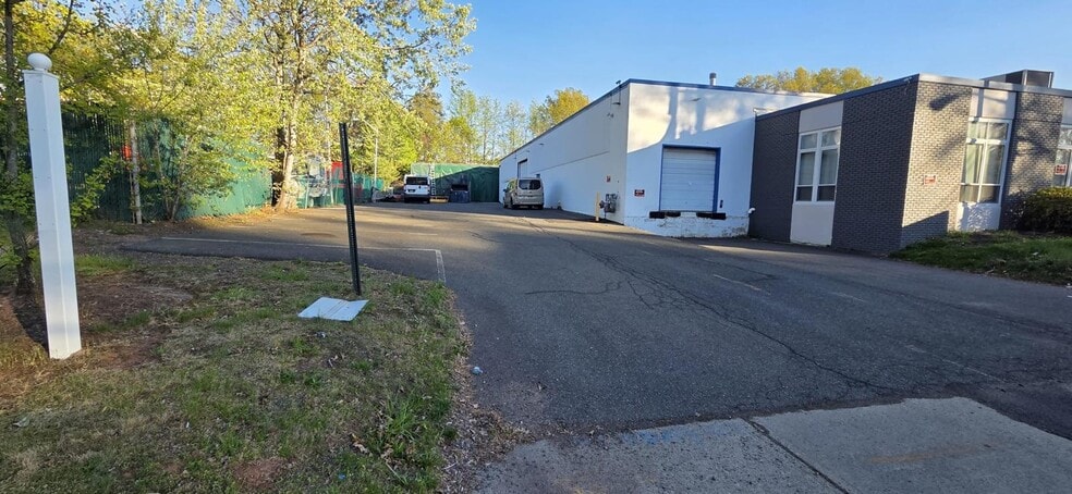 More Photos Of 1242A North Ave, Plainfield Warehouse For Sale