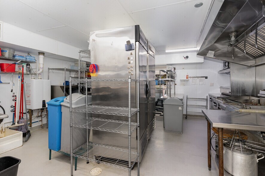 More Photos Of 1401 N Highway 20, Cannon Falls Fast Food For Sale