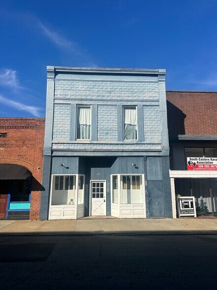 More Photos Of 122 W Swannanoa Ave, Liberty Storefront Retail Residential For Sale