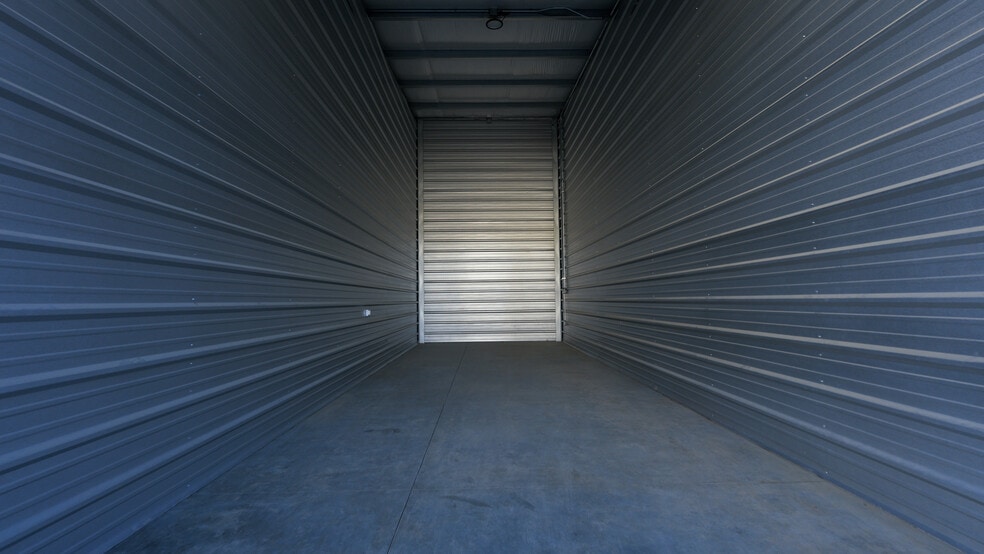 More Photos Of 21013 Floyd St, Bucyrus Self Storage For Sale