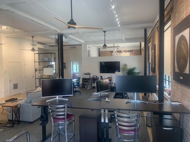 More Photos Of 1208-1216 Central Pky, Cincinnati Office For Lease