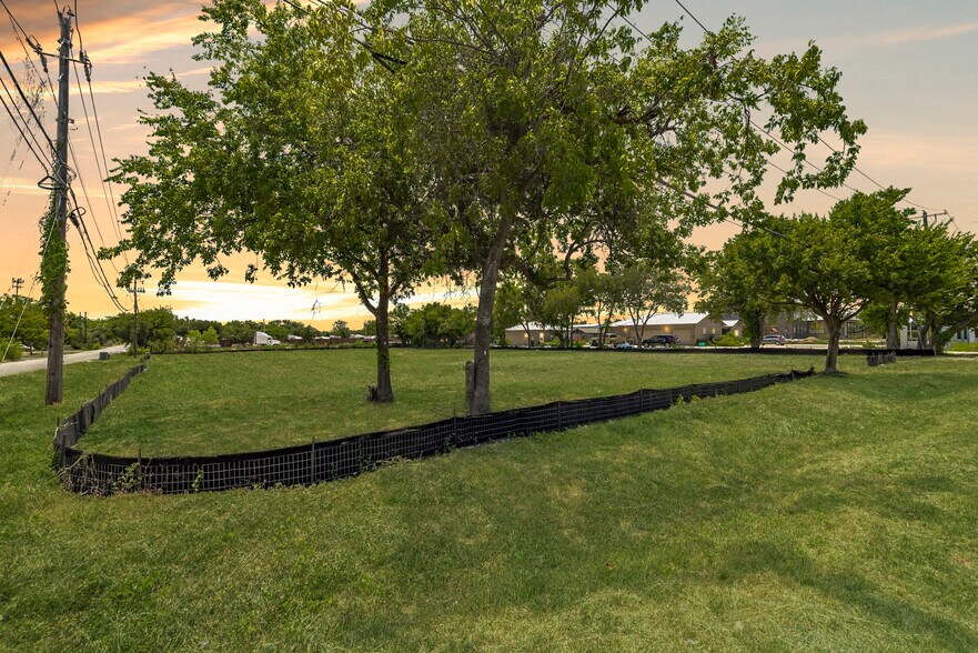 More Photos Of 16409 Summit Dr, Austin Land For Lease