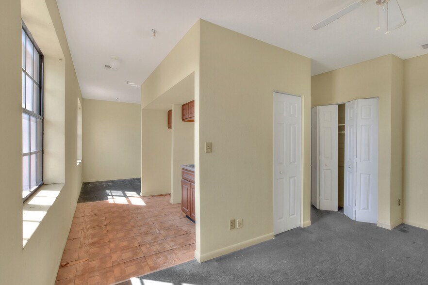 More Photos Of 206 Pilaklakaha Ave, Auburndale Apartments For Sale