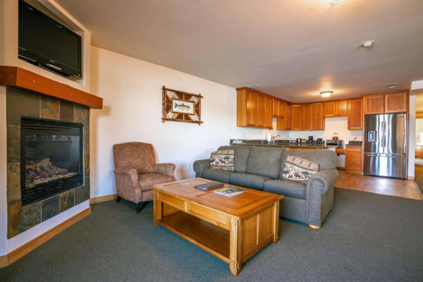 More Photos Of 41 Lakeshore Dr, Sagle Hotel For Sale