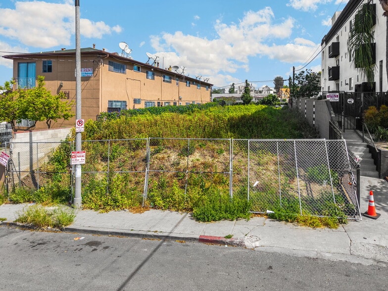 Primary Photo Of 2113 W Court St, Los Angeles Land For Sale