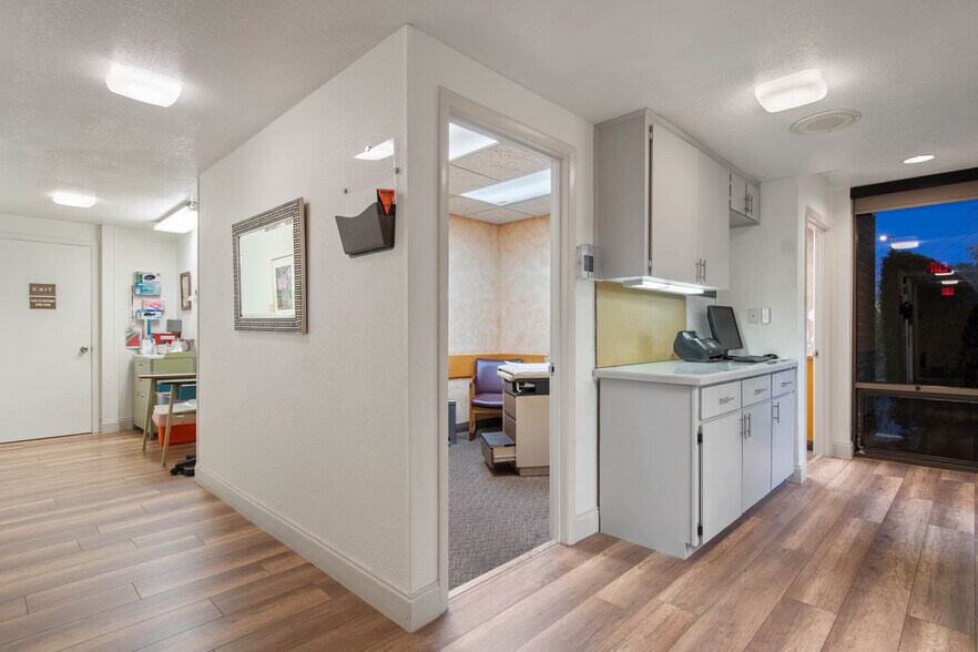 More Photos Of 3027 Aloma Ave, Winter Park Medical For Lease