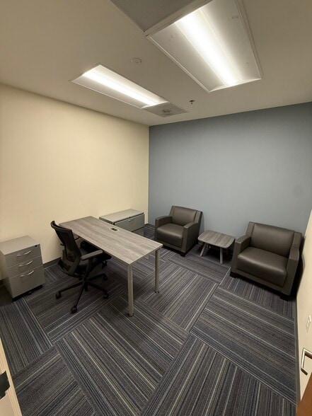 More Photos Of 1024 W Rosedale St, Fort Worth Unknown For Lease