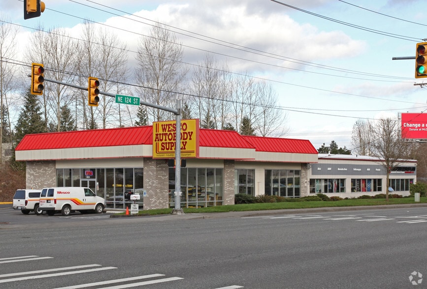 More Photos Of 13400 NE 124th St, Kirkland Auto Repair For Lease