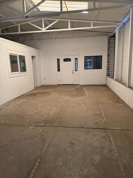 More Photos Of 5302 Mission Blvd, Jurupa Valley Storefront Retail Office For Sale