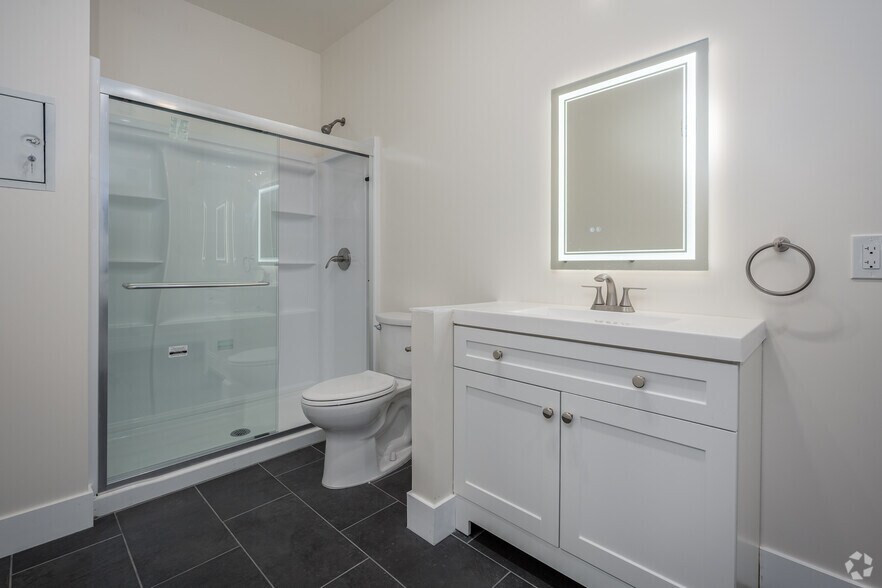 More Photos Of 3000 T St, Sacramento Apartments For Sale