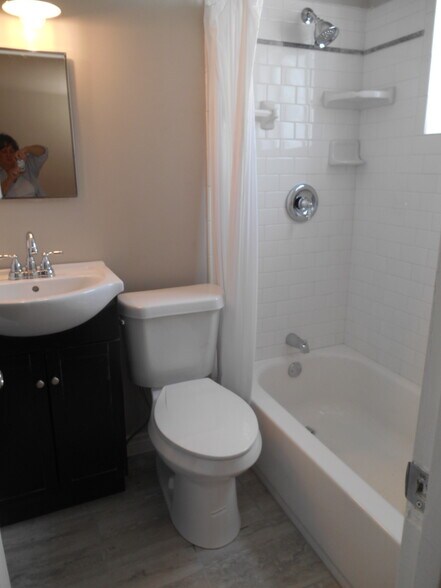 More Photos Of 3803 Bute St, Houston Storefront Retail Residential For Sale