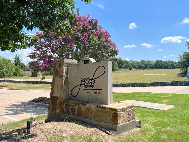 More Photos Of 6190 Virginia Pky, McKinney Medical For Lease