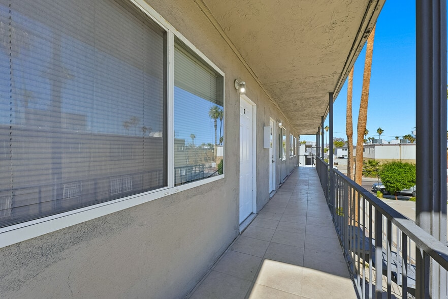 More Photos Of 521 Calcaterra Cir, Las Vegas Apartments For Sale
