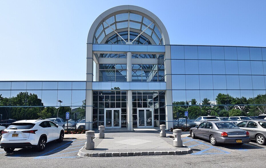 More Photos Of 25 Melville Park Rd, Melville Office For Lease
