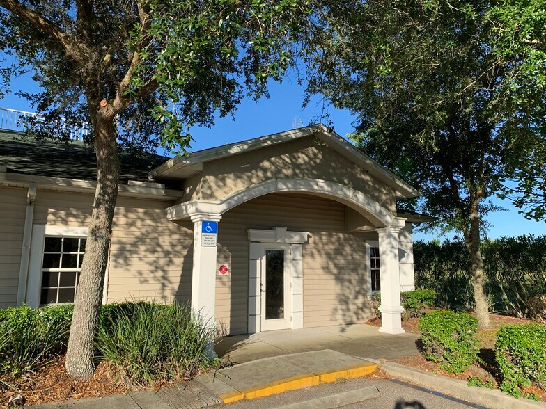 More Photos Of 5140 Deer Park Dr, New Port Richey Medical For Lease